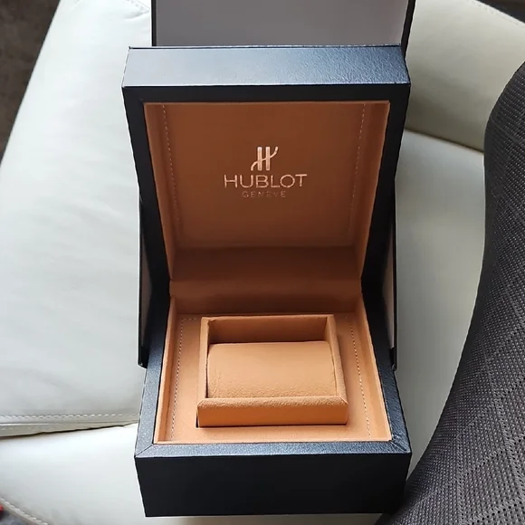 Hublot Black Presentation Box - Picture 3 of 9
